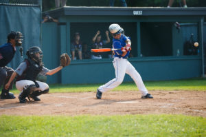 Nate, who had an ACL injury, in the first part of his swing.