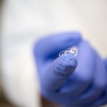 drug-eluting contact lens