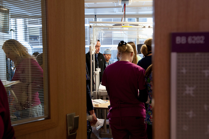 nurses gather in the simulation lab