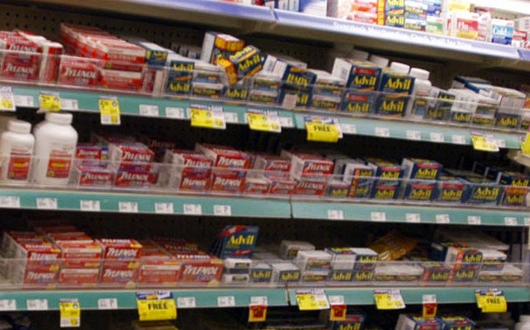 acetaminophen and ibuprofen on store shelves