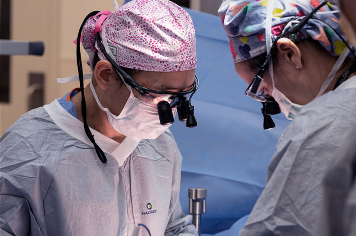 Dr. Belinda Dickie and Dr. Erin McNamara in the operating room